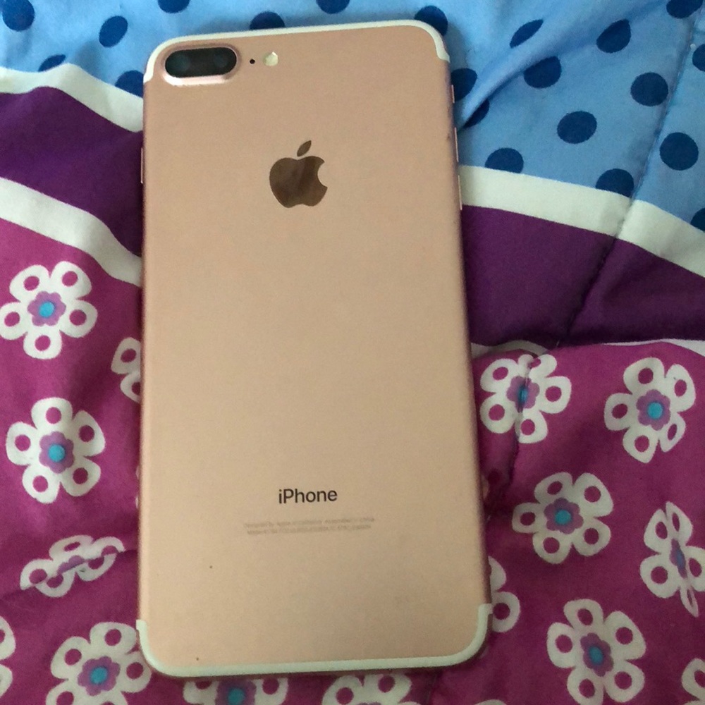 T-Mobile Rose gold iPhone 7plus 128 GB - Picture 2 of 2